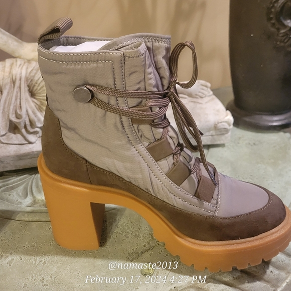 Dolce Vita Celida Ankle Heeled Combat Hiking Moto Boot Lug Sole Leather #727 - Picture 5 of 17